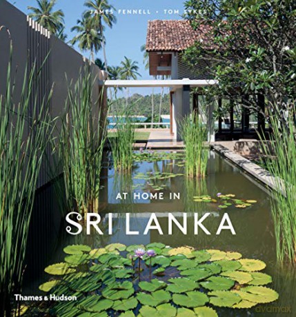 At Home in Sri Lanka - James Fennell [KSIĄŻKA]