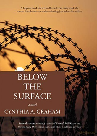 Below the Surface (A Hick Blackburn Mystery) - Cynthia A. Graham [KSIĄŻKA]
