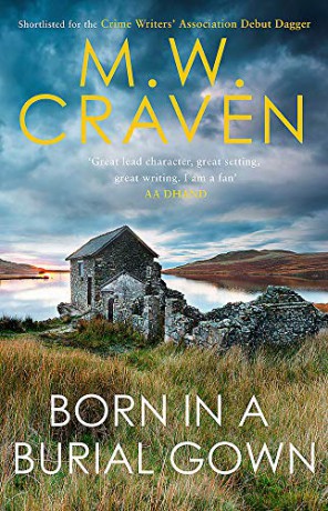 Born in a Burial Gown (Avison Fluke) - M. W. Craven [KSIĄŻKA]