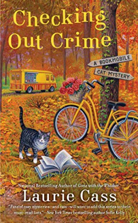 Checking Out Crime: 9 (Bookmobile Cat Mystery) - Laurie Cass [KSIĄŻKA]