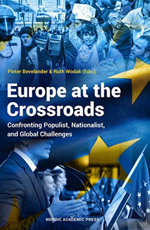 Europe at the Crossroads: Confronting Populist, Nationalist and Global Challenges - Pieter Bevelander [KSIĄŻKA]