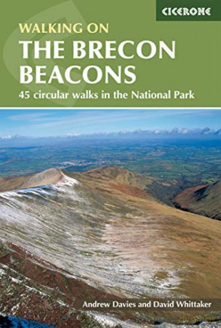 Walking on the Brecon Beacons: A Walker's Guide to the National Park - Andrew Davies [KSIĄŻKA]