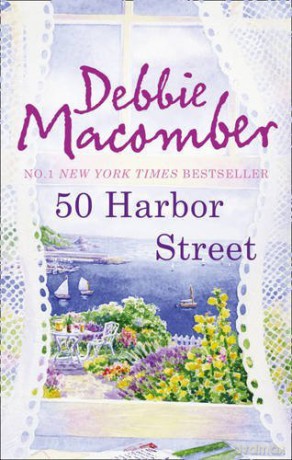 50 Harbor Street (A Cedar Cove Novel) - Debbie Macomber [KSIĄŻKA]