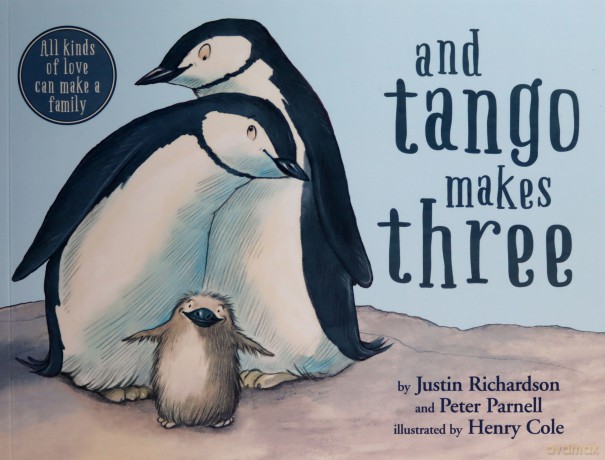 And Tango Makes Three - Justin Richardson [KSIĄŻKA]
