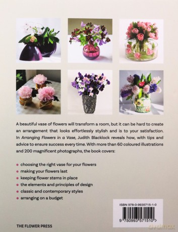 Arranging Flowers in A Vase - Judith Blacklock [KSIĄŻKA]