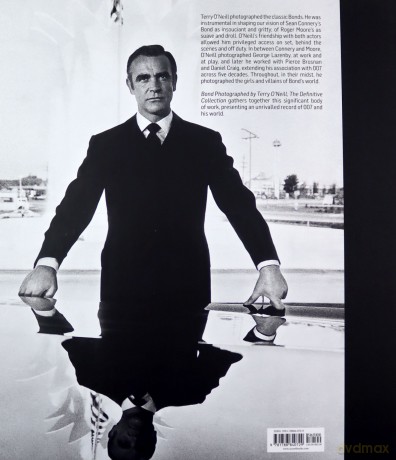 Bond: Photographed by Terry O'Neill - The Definitive Collection - Terry O'Neill [KSIĄŻKA]