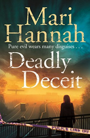 Deadly Deceit (Kate Daniels) - Mari Hannah [KSIĄŻKA]