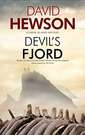Devil's Fjord: 1 (A Faroe Islands Mystery) - David Hewson [KSIĄŻKA]
