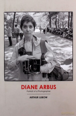 Diane Arbus - Arthur Lubow [KSIĄŻKA]