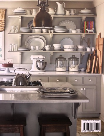 Nora Murphy's Country House Style: Making Your Home a Country House - Nora Murphy [KSIĄŻKA]