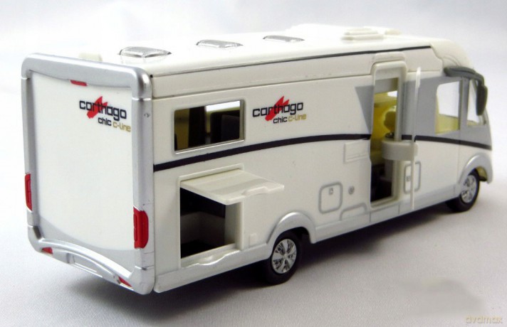 Auto Camper Carthago ze światłem