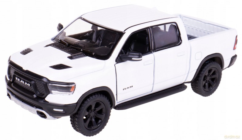 Auto Dodge Ram 1500 2019 napęd metal