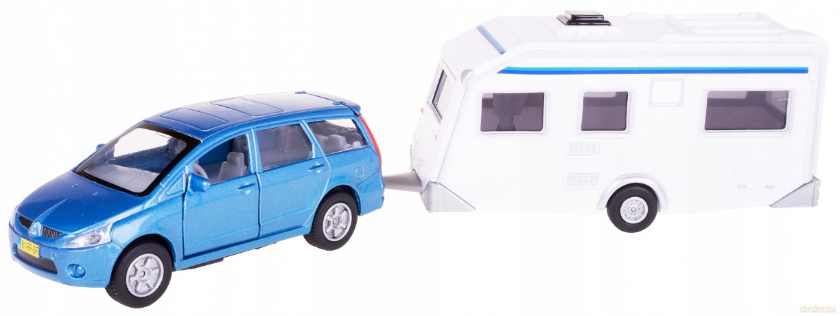 Auto z przyczepą Camping