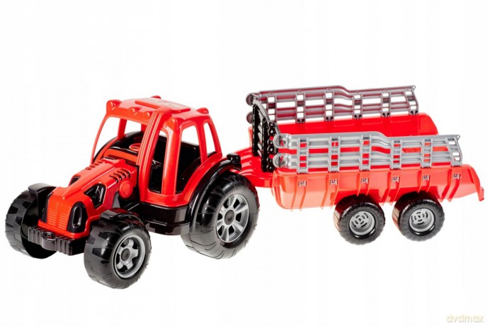 Traktor z przyczepą