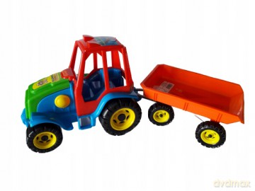 Traktor z przyczepą