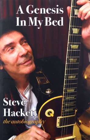 A Genesis In My Bed - Steve Hackett [KSIĄŻKA]