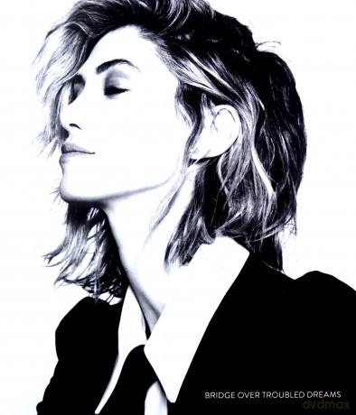Bridge Over Troubled Dreams - Delta Goodrem [KSIĄŻKA]