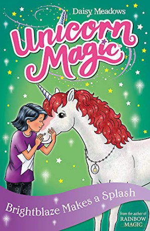 Brightblaze Makes a Splash: Series 3 Book 2 Unicorn Magic - Daisy Meadows [KSIĄŻKA]