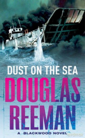 Dust On The Sea (The Royal Marines) - Douglas Reeman [KSIĄŻKA]