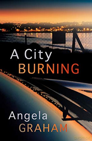 City Burning - Angela Graham [KSIĄŻKA]