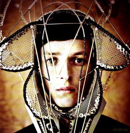 Totally Enormous Extinct Dinosaurs: Trouble [CD]