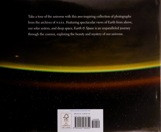 Earth and Space: Photographs from the Archives of NASA - Nirmala Nataraj [KSIĄŻKA]
