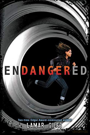 Endangered - Lamar Giles [KSIĄŻKA]