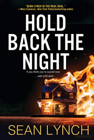 Hold Back the Night - Sean Lynch [KSIĄŻKA]