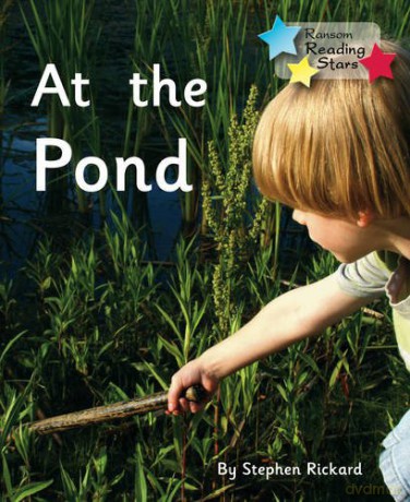 At The Pond (Reading Stars) - Stephen Rickard [KSIĄŻKA]