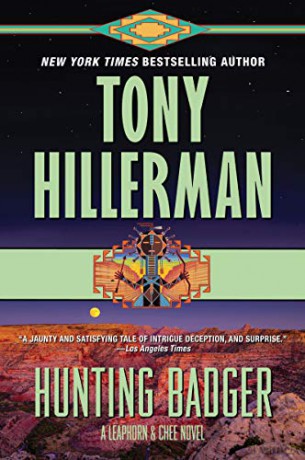 Hunting Badger: A Leaphorn and Chee Novel: 14 - Tony Hillerman [KSIĄŻKA]