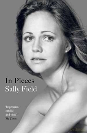 In Pieces - Sally Field [KSIĄŻKA]
