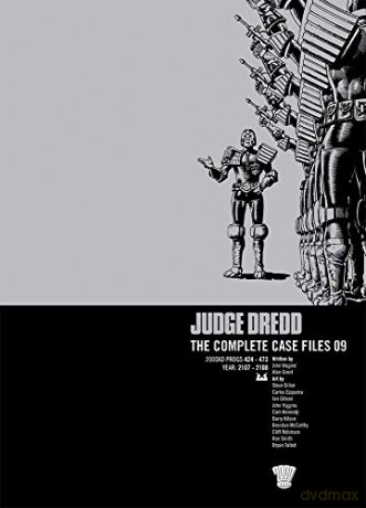 Judge Dredd: Complete Case Files v. 9 Judge Dredd: Volume 9 - John Wagner [KSIĄŻKA]