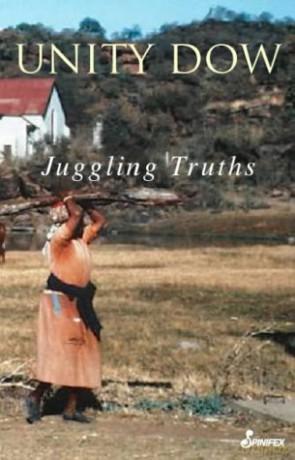 Juggling Truths - Unity Dow [KSIĄŻKA]