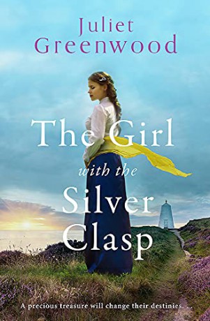 The Girl with the Silver Clasp: A sweeping, unputdownable WWI historical novel set in Cornwall - Juliet Greenwood [KSIĄŻKA]