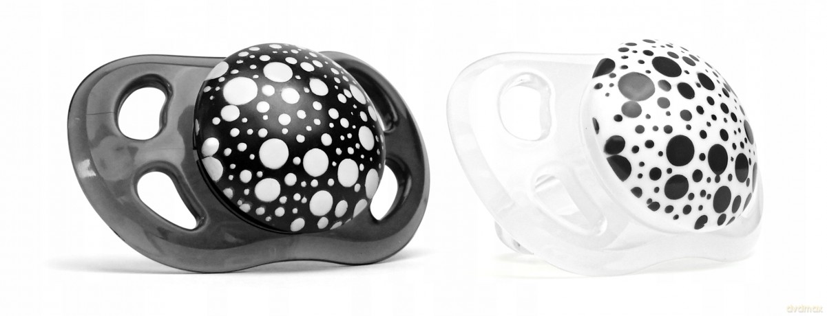 Smoczki uspokajające Twistshake 2x Pacifier Black White 0-6m