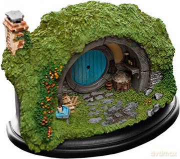 Hobbit Trilogy: Hobbit Hole - 2A Hill Lane Environment Figurine