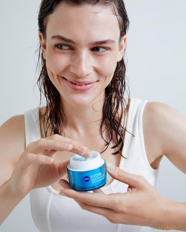 Nivea Hydra Skin Effect Żel do twarzy na dzień- Moc Nawodnienia 50 ml