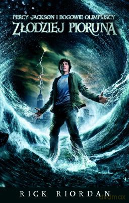 Złodziej Pioruna (okładka filmowa) - Rick Riordan [KSIĄŻKA]