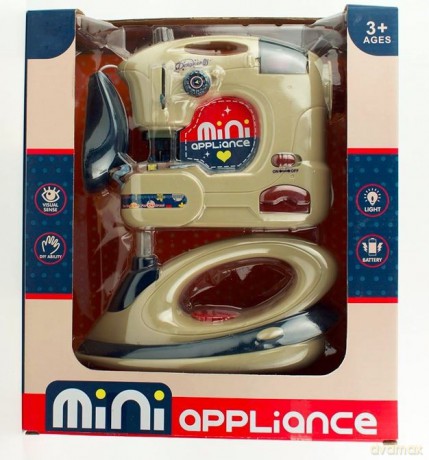 Maszyna do szycia z żelazkiem