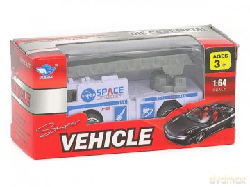 Auto 1:64 w pudełku