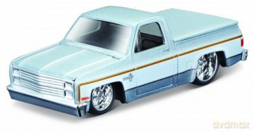 MAISTO 11380-77 HD Chevy