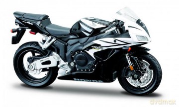 MAISTO 39300-61 Motor Honda CBR1000RR 1:18 z podstawką