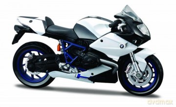 MAISTO 39300-81 Motor BMW HP2 Sport 1:18 z podstawką