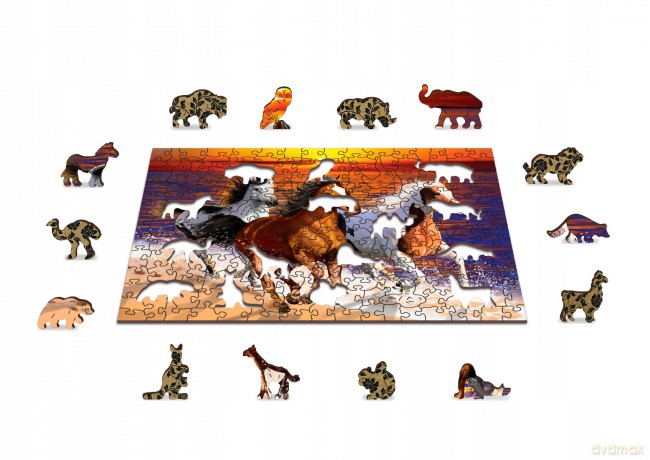 Puzzle drewniane. Wild Horses on the Beach M [PUZZLE]
