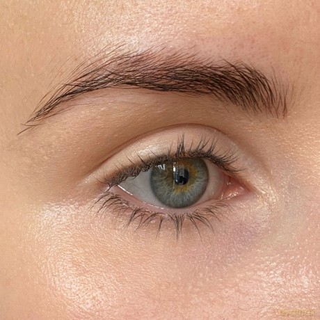 Makeup Revolution Renaissance Eyeliner do oczu Flick
