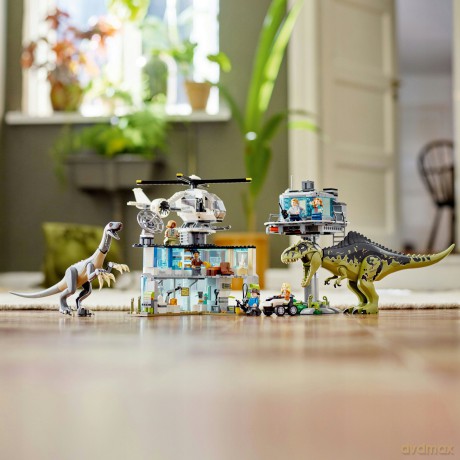 LEGO Jurassic World Atak giganotozaura i terizinozaura (76949) [KLOCKI]