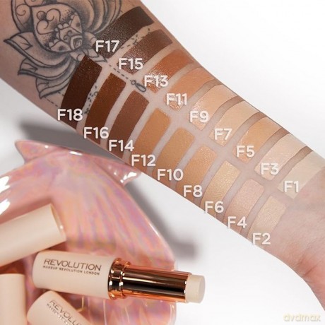 Makeup Revolution, Podkład do twarzy w sztyfcie Fast Base Stick Found F2, 6,2 g