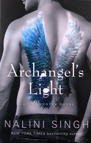 Archangel's Light (The Guild Hunter Series) - Nalini Singh [KSIĄŻKA]