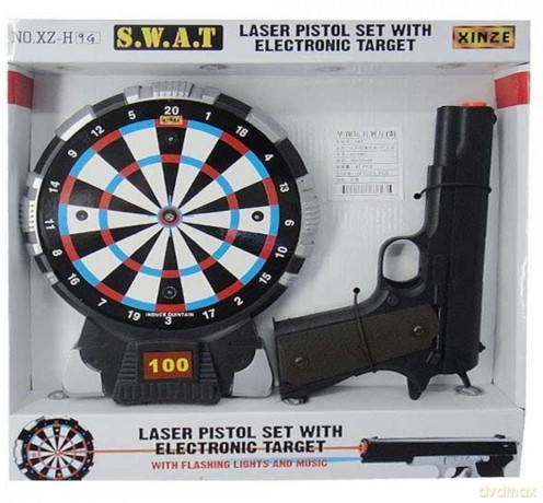 Tarcza Dart z pistoletem