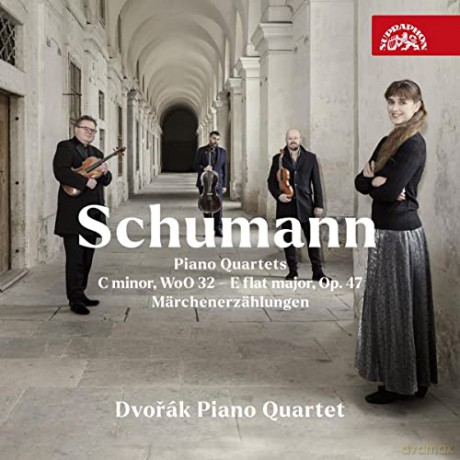 Schumann Piano Quartets In C Minor Woo32 And Eb Major Op 47: Dvorak Piano Quartet [CD]